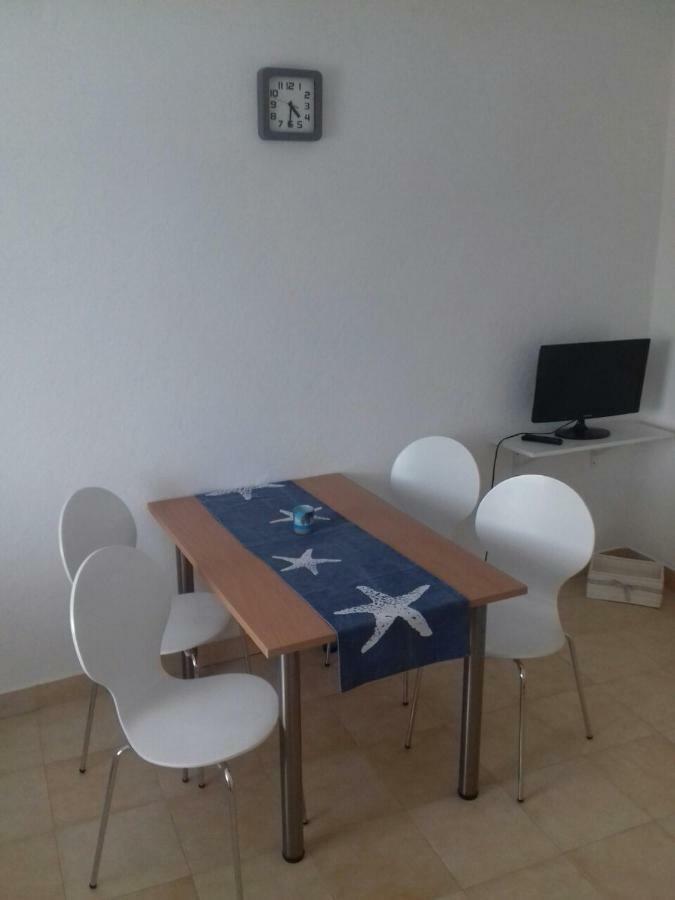 Apartman Andela Tisno Exterior foto
