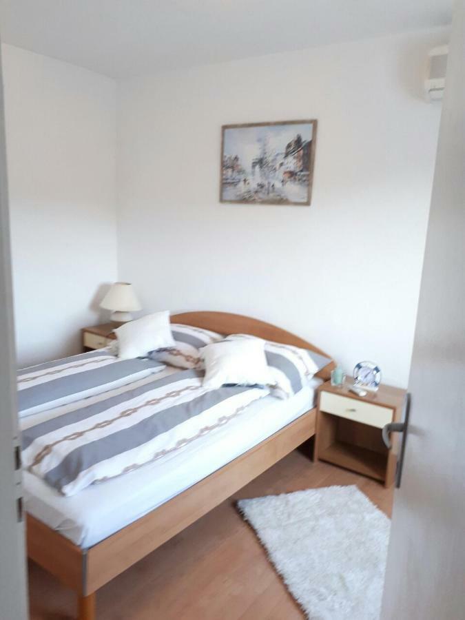 Apartman Andela Tisno Exterior foto