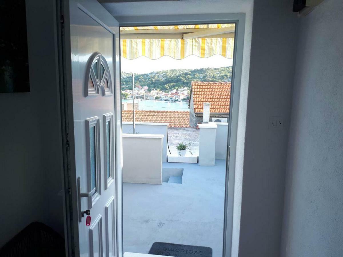 Apartman Andela Tisno Exterior foto